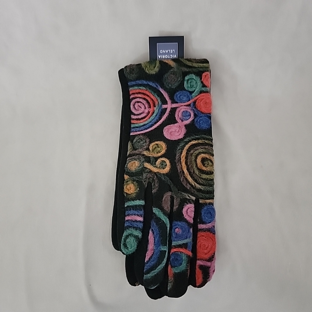 Victoria Leland NWT Bohemian Touch Screen Gloves
